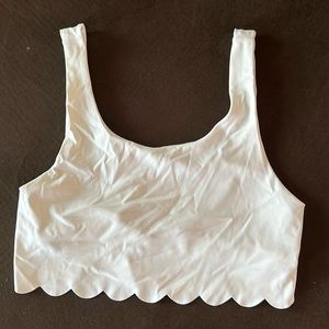 Scallop hem Sports Bra Aerie
